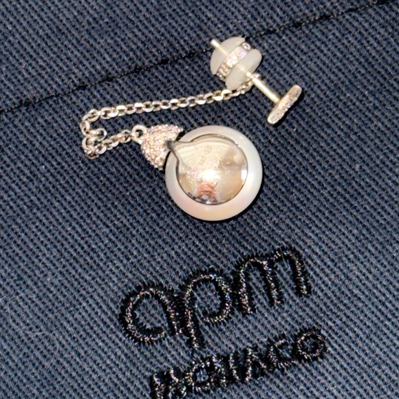 APM Pearl Drop Dangle Earring in White Pearl - only 1 - Picture 3 of 4